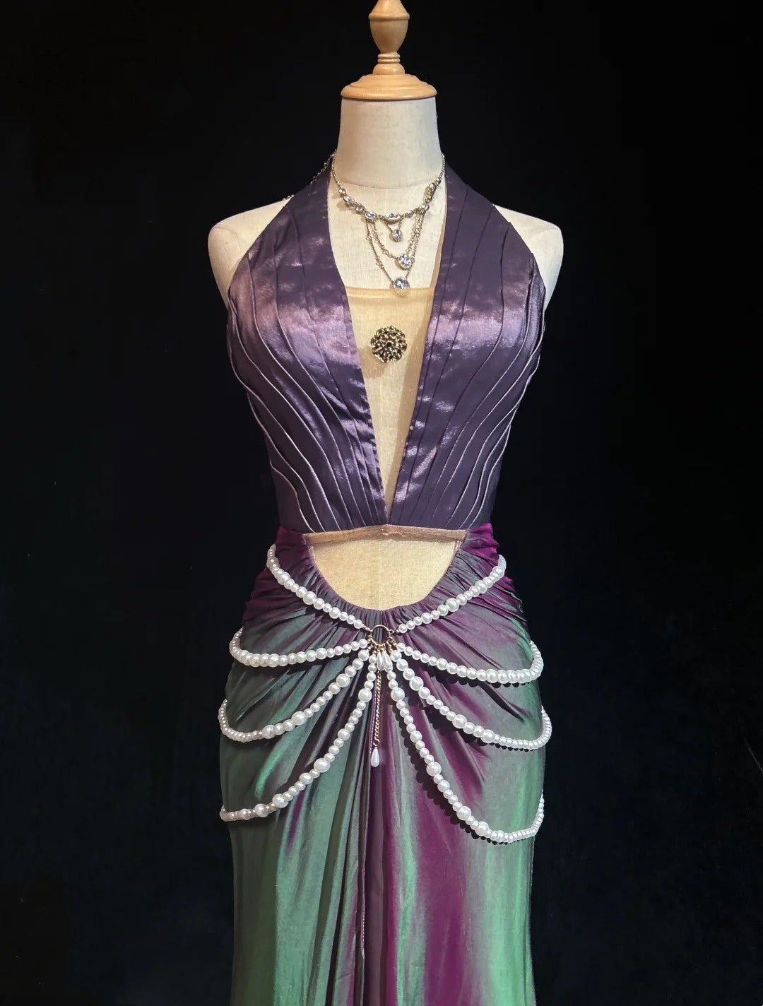 Glamour Prom Dresses Mermaid Halter Grape With Pearls Formal Evening Outfits N3851