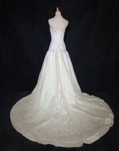 Unique Wedding Dresses Mermaid Sweetheart Boho Appliqued Lace White Long Bridal Gown N3288