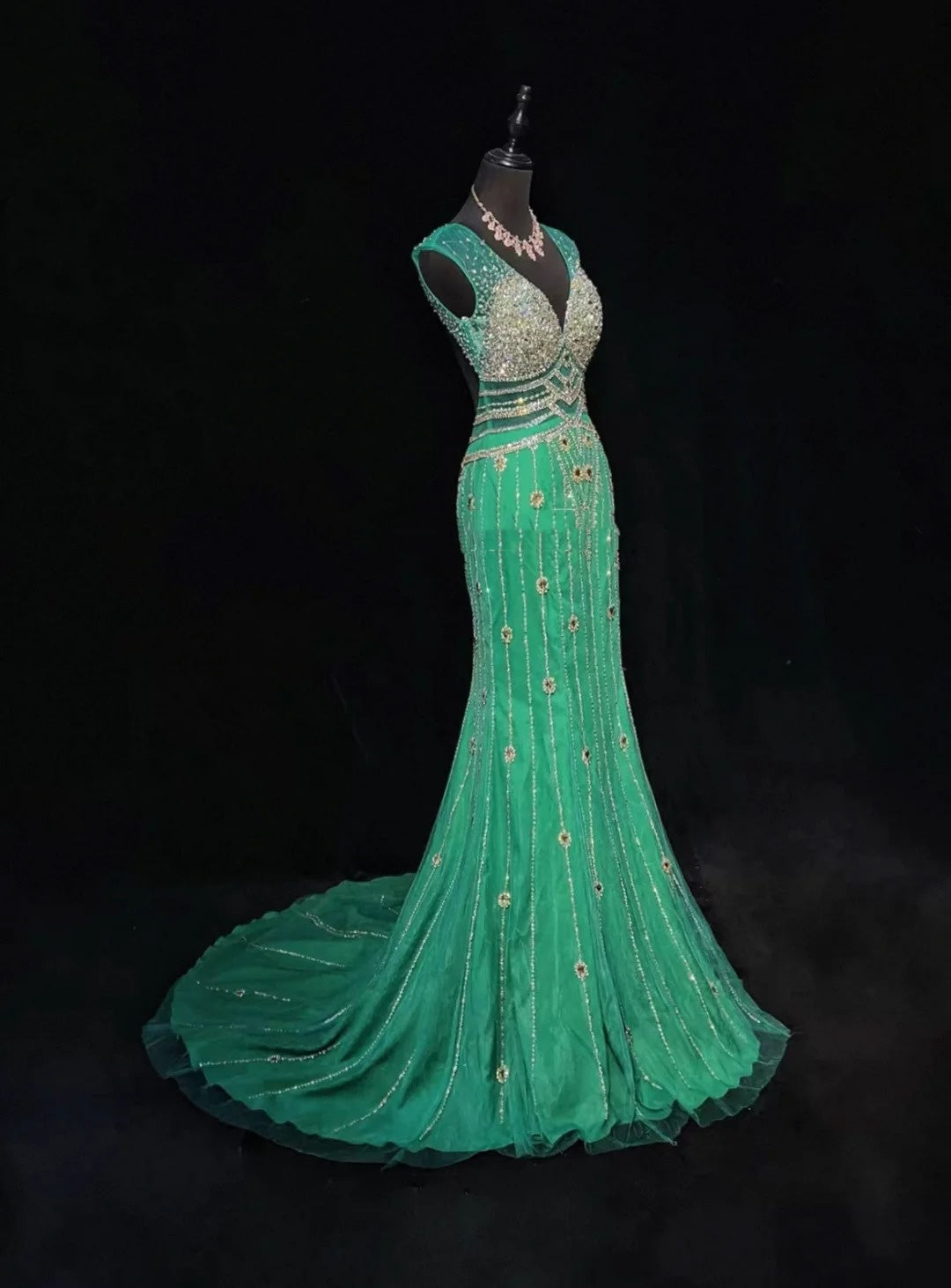 Vintage Mermaid V Neck Green Backless Open Backs Evening Long Prom Dresses Formal Outfits RB3941