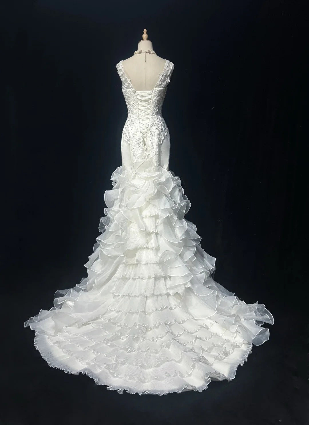 Vintage 90s Wedding Dresses Mermaid V Neck Tiered Layers White Beading Summer Garden Long Bridal Gown N3826