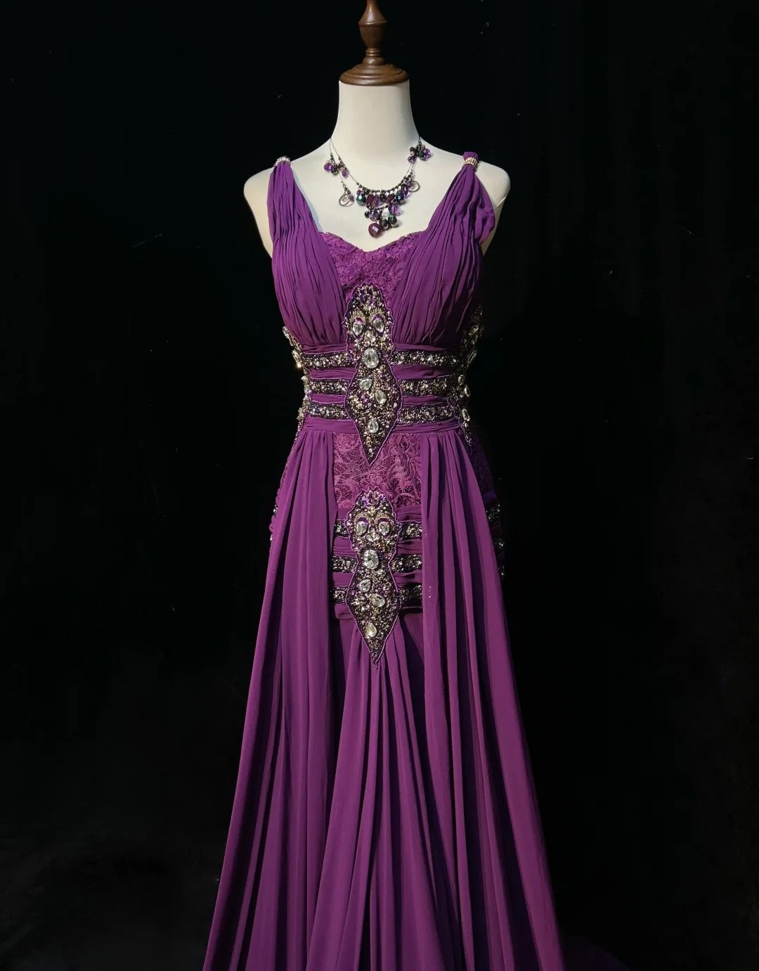 Vintage Prom Dresses A Line V Neck Purple Chiffon With Beading Folds Long Formal Dress N2460