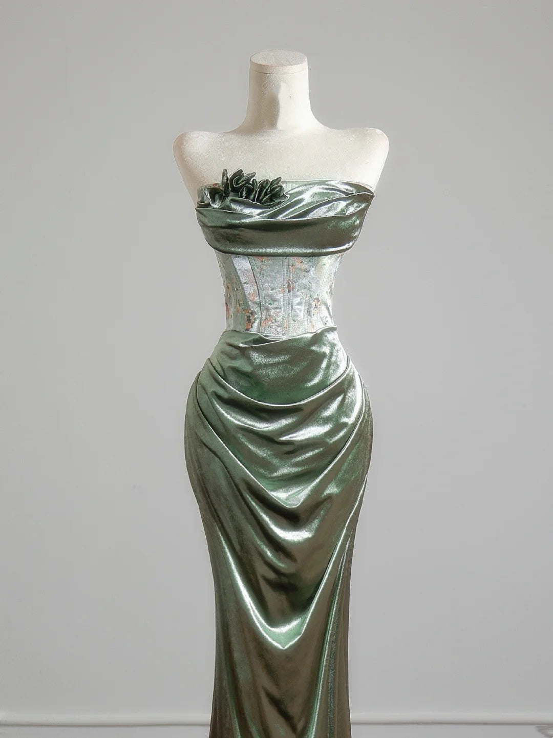 Romantic Mermaid Strapless Sage Green With Ruffles Long Prom Dresses Impress 18th Birthday Outfits Party Gown N397
