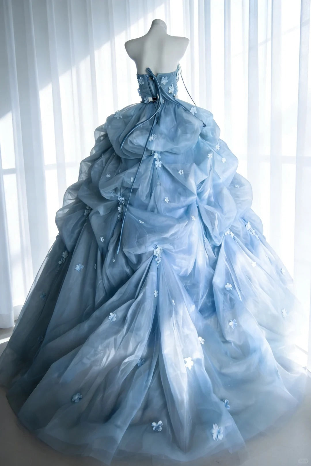 Modest Prom Dresses Ball Gown Strapless Blue Tulle With Flowers Long Quince Dress N3048