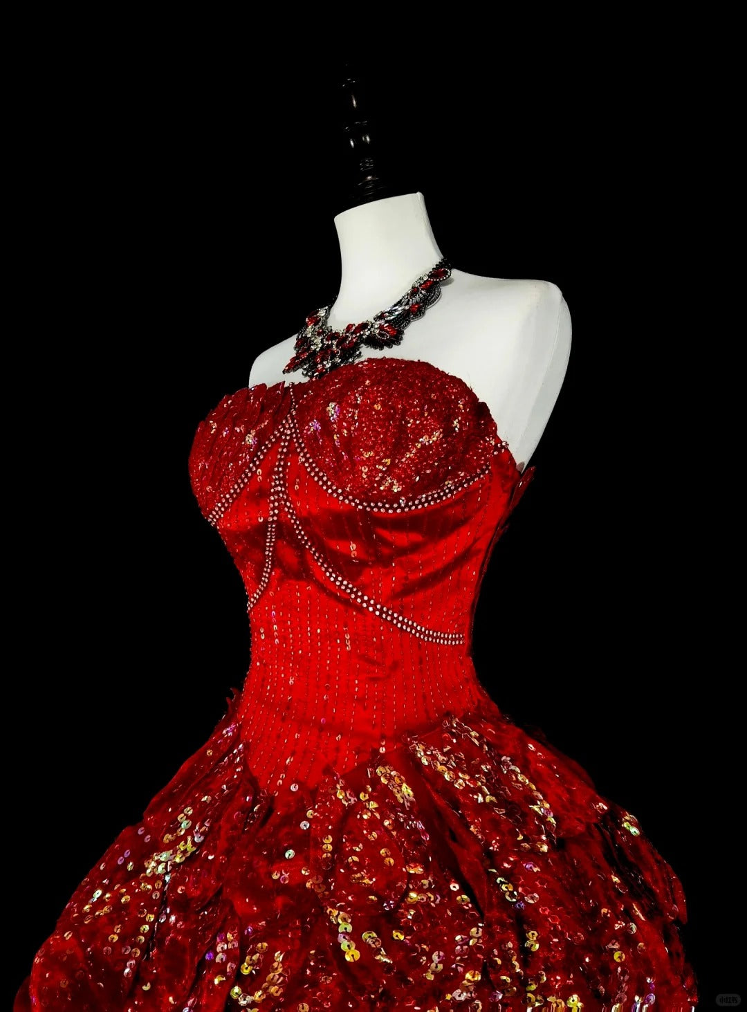 Cute Ball Gown Strapless Burgundy With Tiered Layers Ruffles Long Party Gowns Prom Dresses N2147