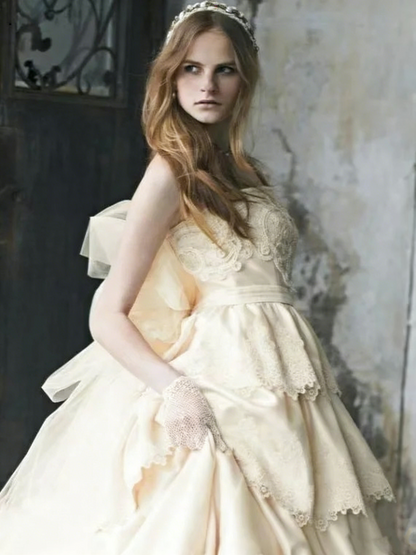 Vintage 70s Ball Gown Strapless Champagne With Appliques Lace Wedding Dress Fairytale Bridal Dresses N1318
