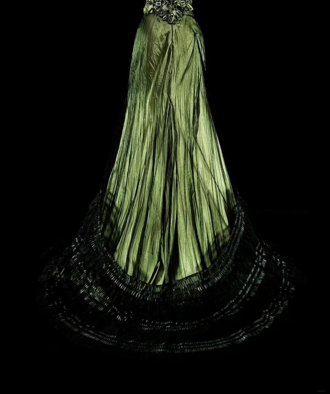 Vintage Prom Dresses Mermaid V Neck Olive Green Black Tulle With Beaded 90s Long Formal Gown N2716