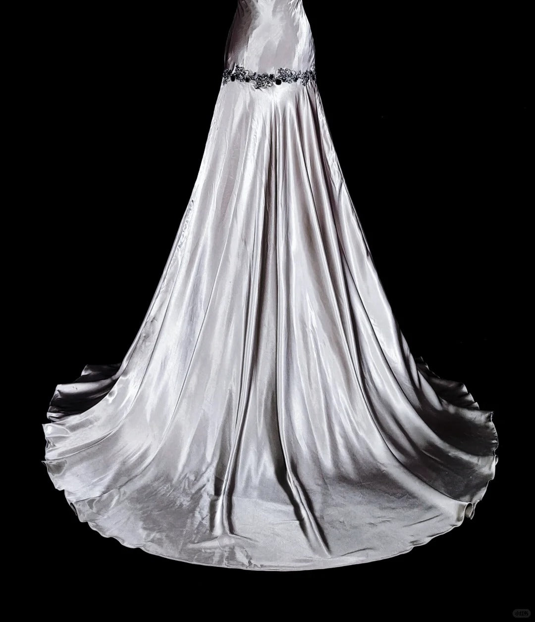 Vintage Prom Dresses Aesthetic Mermaid Halter Silver Grey Taffeta Classic Inspo Party Dress With Crystals Gem N2000