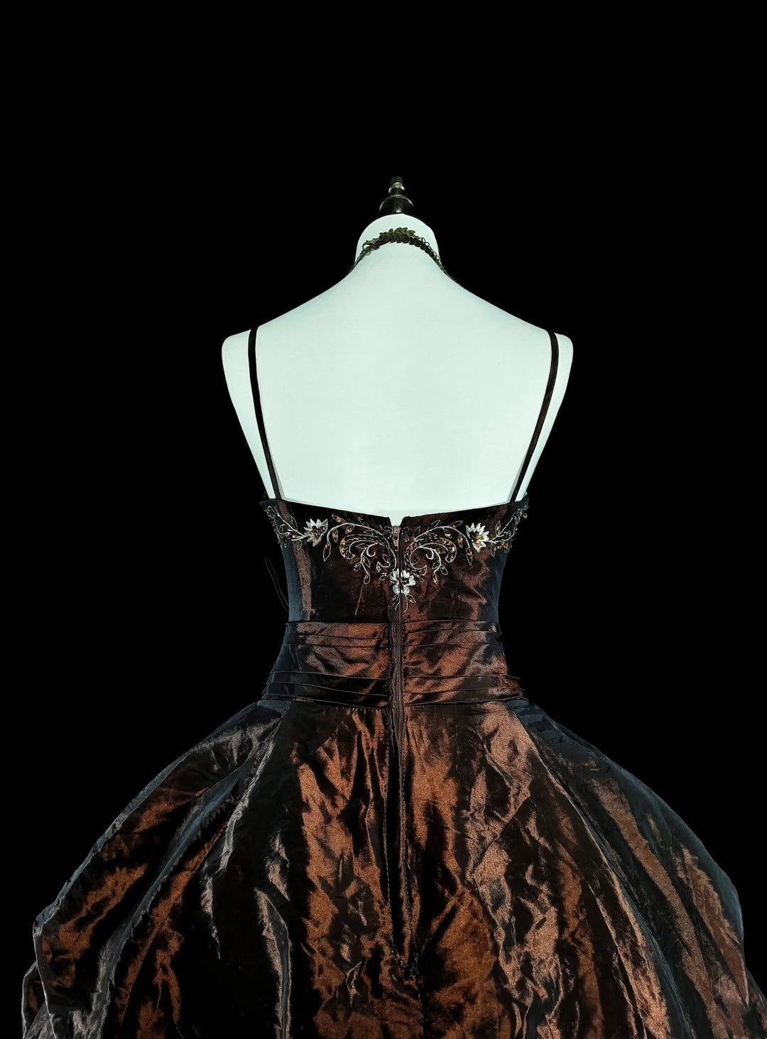 Vintage Prom Dresses Ball Gown Spaghetti Strap Satin With Beads Folds Long Formal Dress N2389