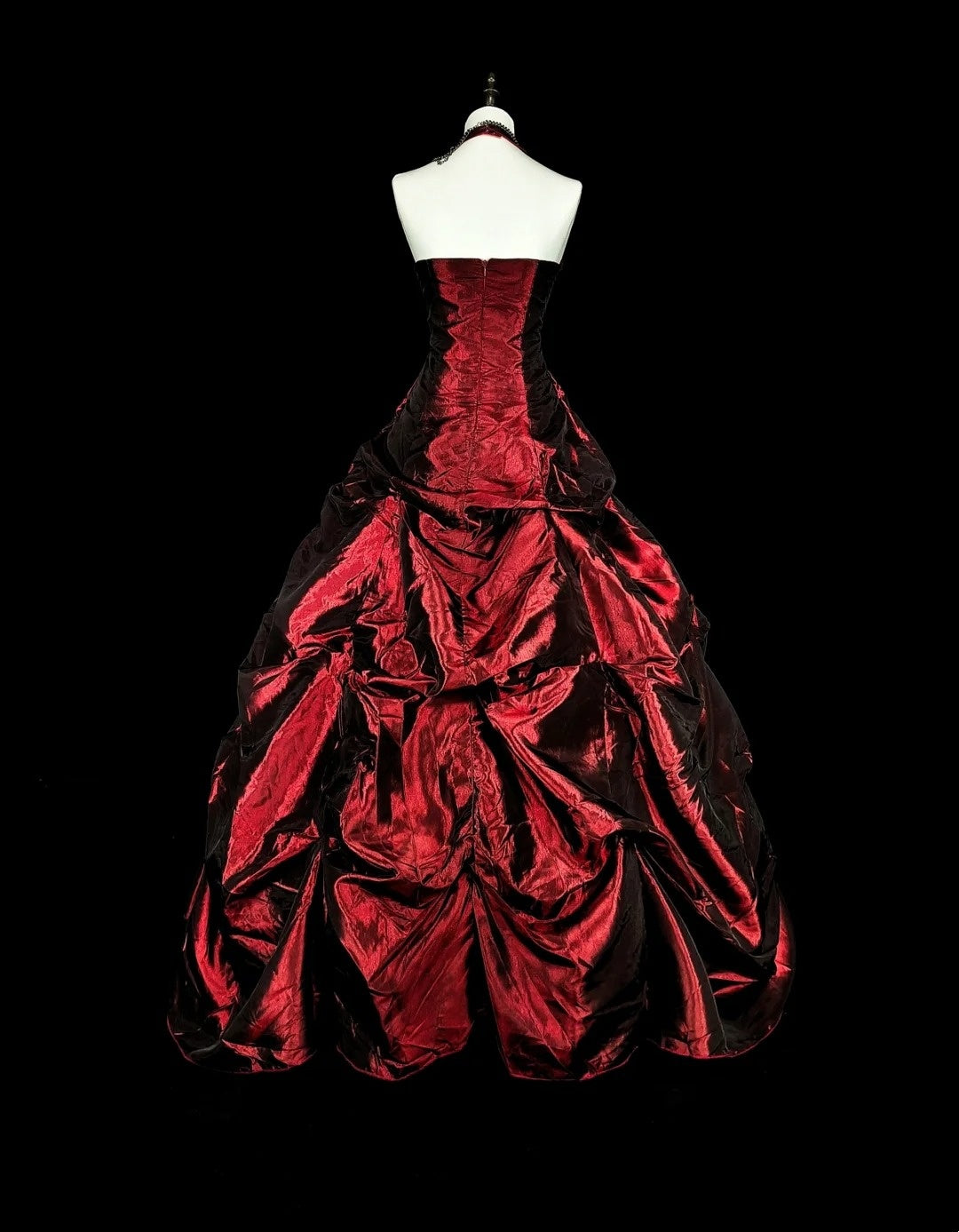 Vintage Ball Gown Halter Burgundy Taffeta Sweet 16 Dresses Quinceanera Dress Long 15 Vestidos De Fiesta N1828