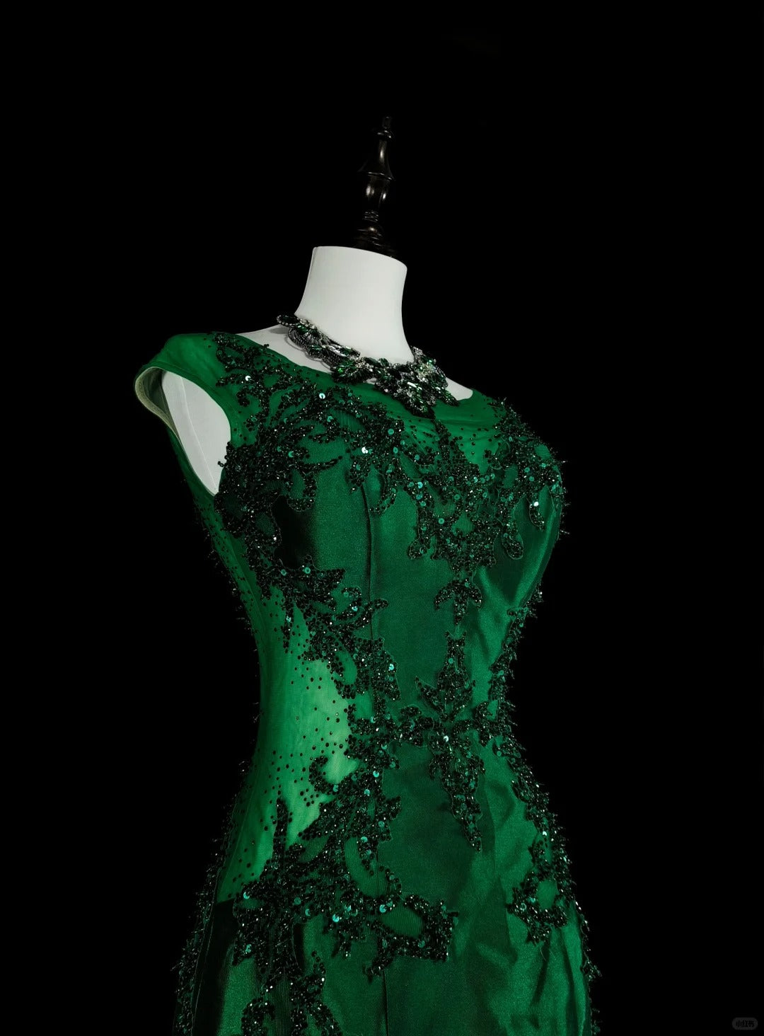 Vintage Prom Dresses Mermaid Scoop Dark Green Satin With Beading 1980s Long Formal Gown N2705