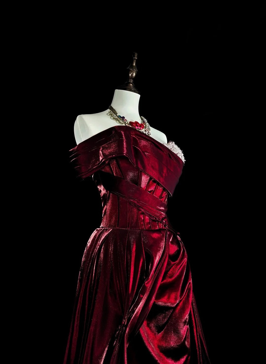 Dreamy Prom Dresses Vintage 90s With Beads Mermaid Off The Shoulder Burgundy Satin Long Formal Outfits N2377