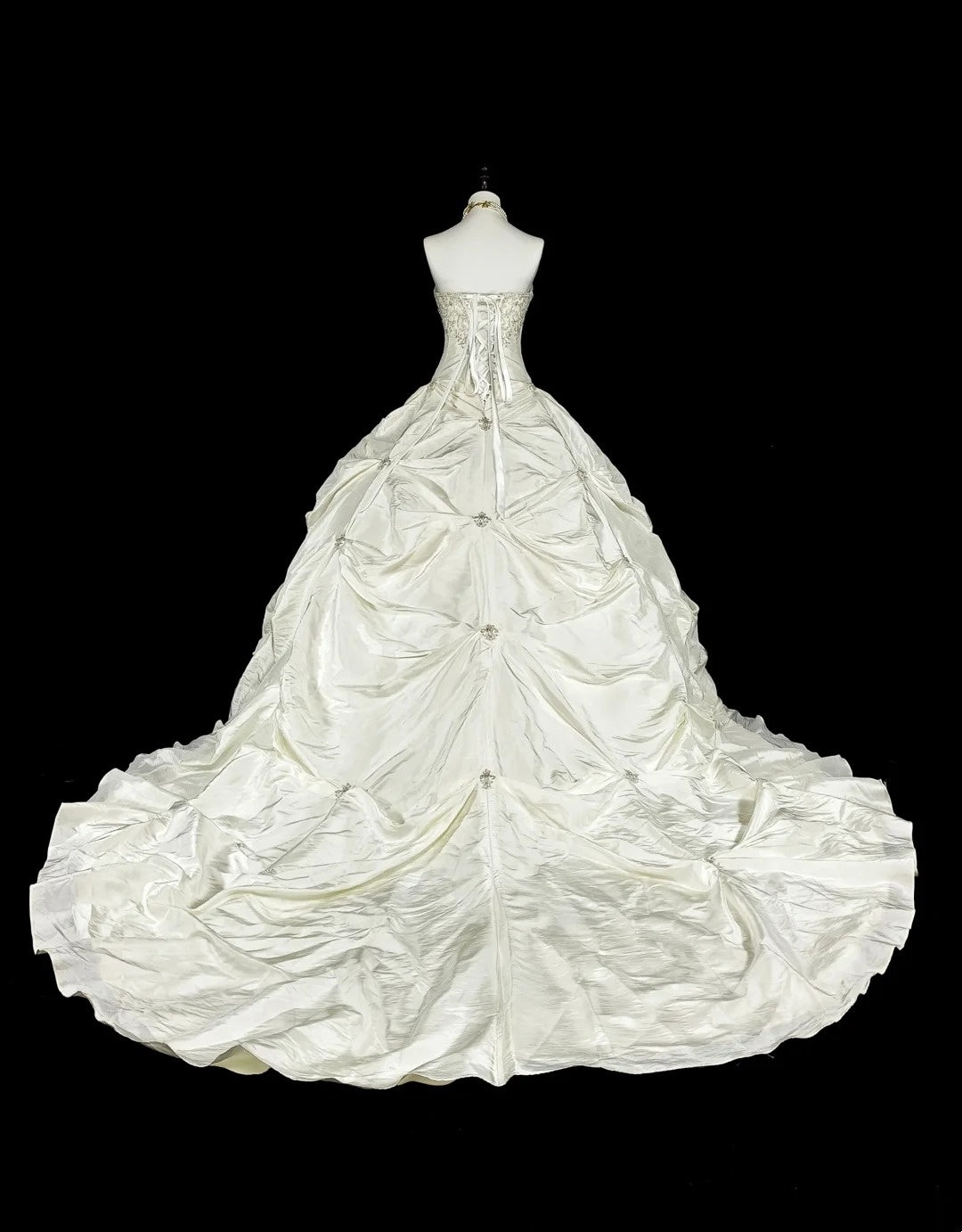 Vintage Wedding Dresses Ball Gown Strapless White Taffeta With Beading Long Bridal Gown N3075