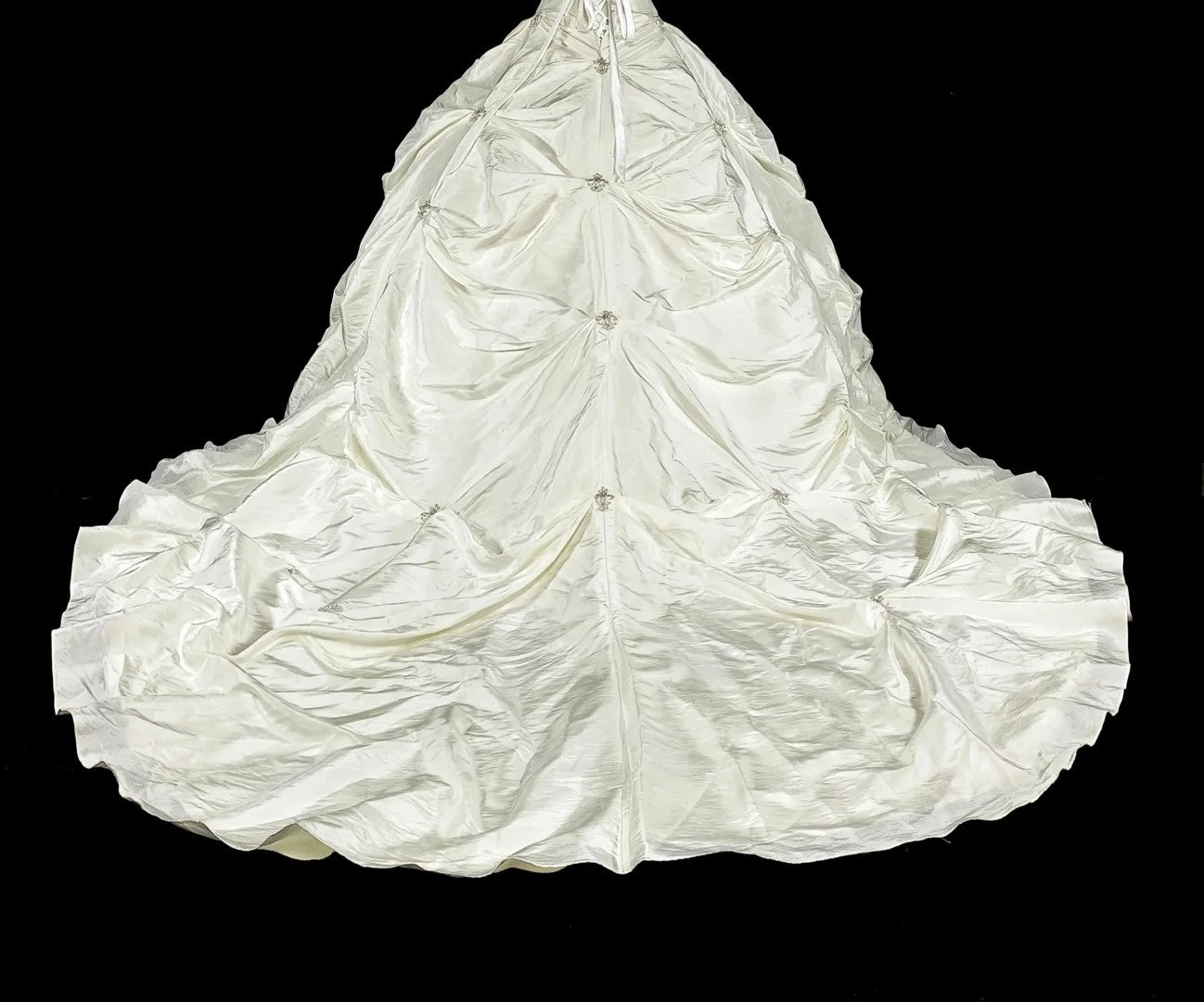 Vintage Wedding Dresses Ball Gown Strapless White Taffeta With Beading Long Bridal Gown N3075