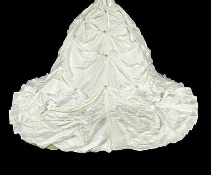 Vintage Wedding Dresses Ball Gown Strapless White Taffeta With Beading Long Bridal Gown N3075