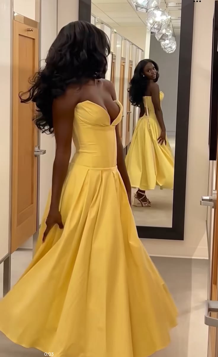 Prom Dresses ideas Unique A line Sweetheart Yellow Satin Knee Length Formal Party Gown 8th Grade Dress RC0871