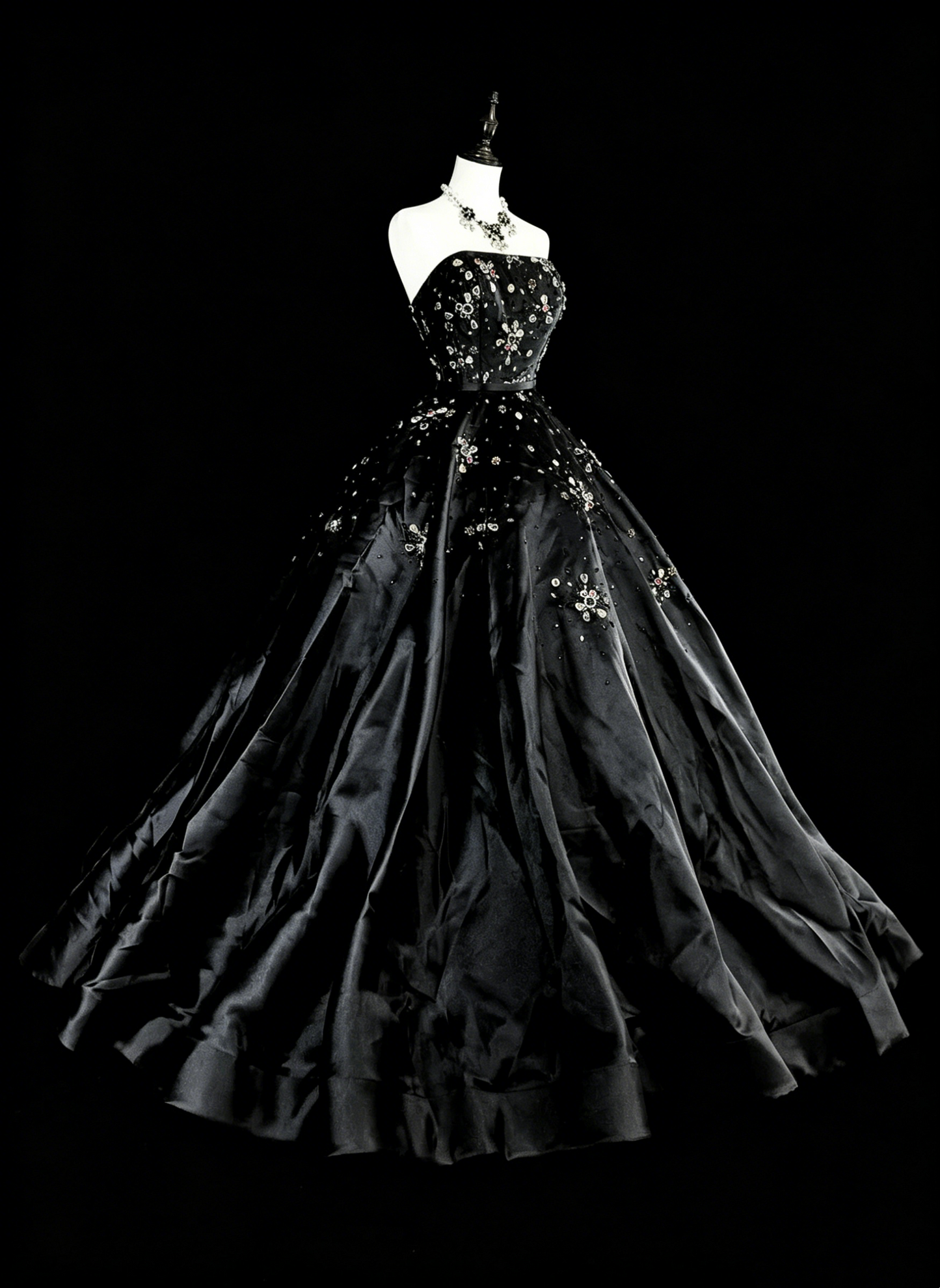 Modest Prom Dresses Ball Gown Strapless Black Tulle Sweet 16 Dress Formal Evening Outfits N3517
