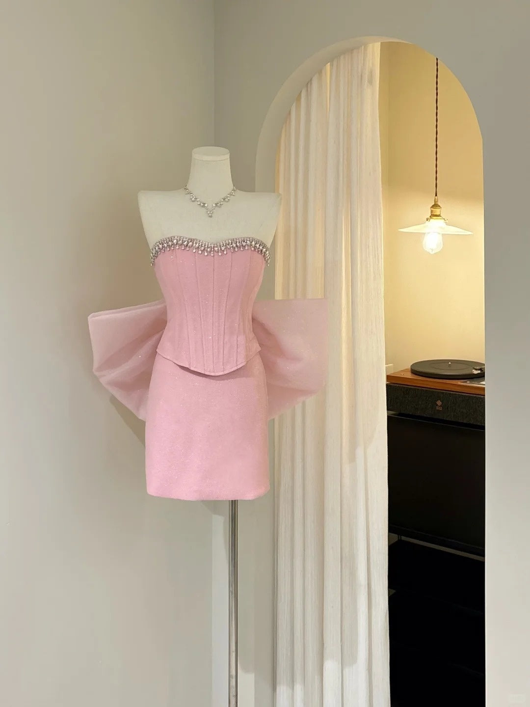 Classy Sheath Strapless Pink With Big Bow Night Short Graduation Dress Inspo Senior Homecoming Outfits RB4871