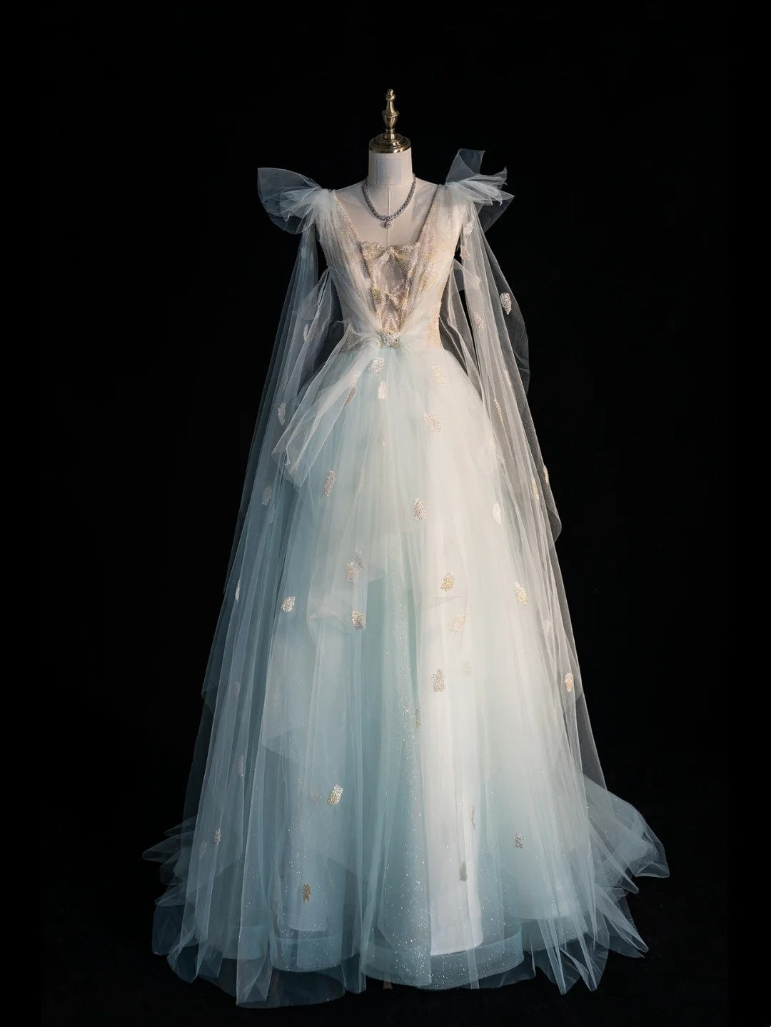 Modest Ball Gown V Neck Light Sky Blue Tulle Prom Dresses Inspiration Party Gowns Princess Formal Dress N762