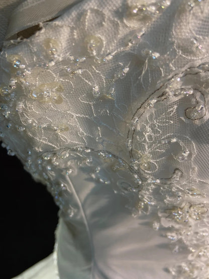 Unique Wedding Dresses Mermaid Strapless Satin With Appliqued White Long Bridal Gown N3402