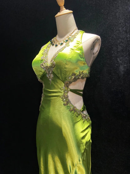 Modest Prom Dresses Mermaid Halter Green Backless Satin Sleeveless Long Formal Evening Outfits N3634