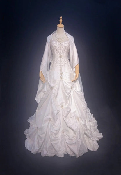 Vintage Ball Gown Spaghetti Straps White Taffeta With Cape Beading Wedding Ruffled Bridal Gown Long Wedding Dresses RB4331