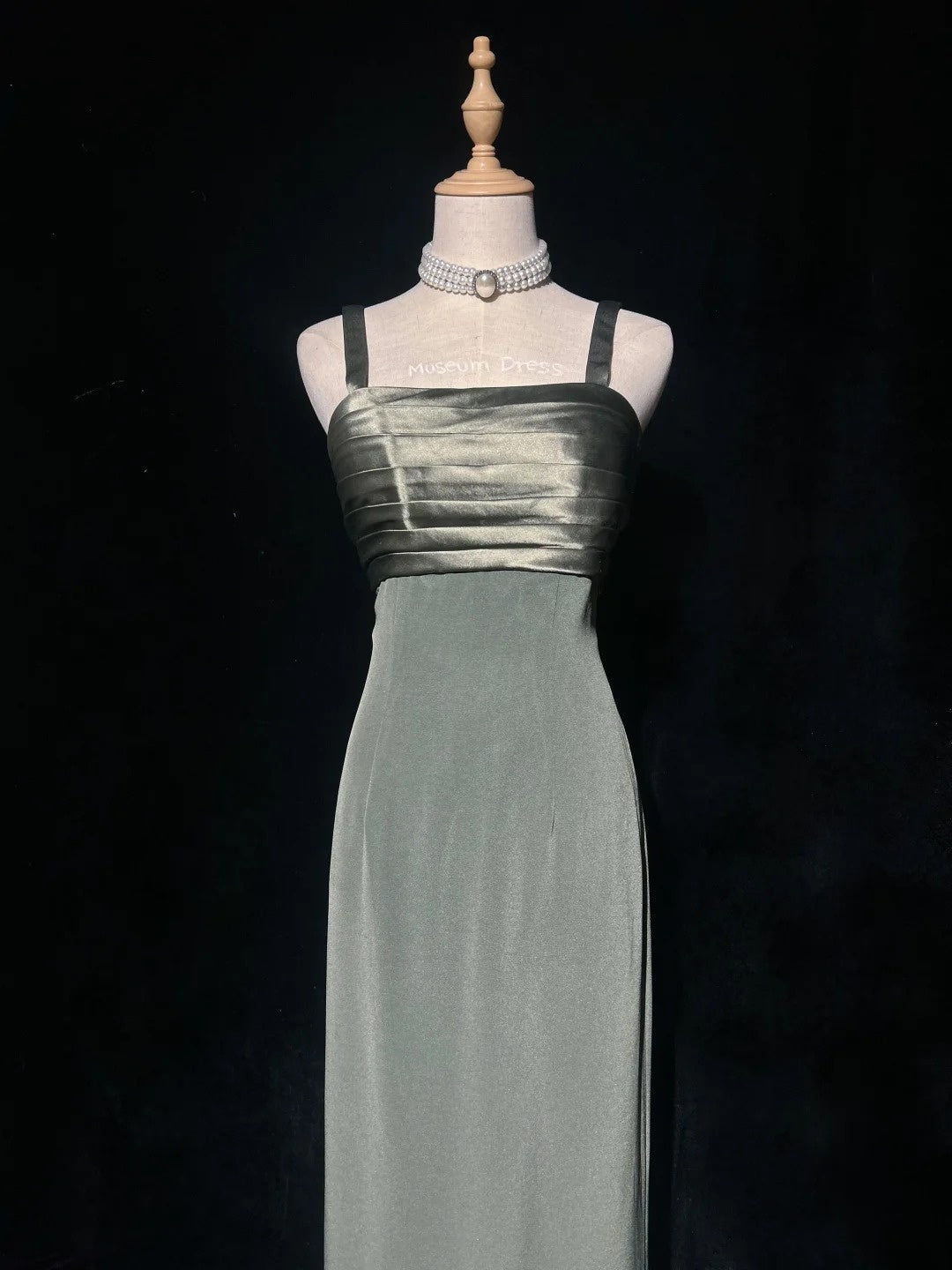 Vintage Prom Dresses A Line Spaghetti Strap Green Satin With Beading Long Formal Dress N2503