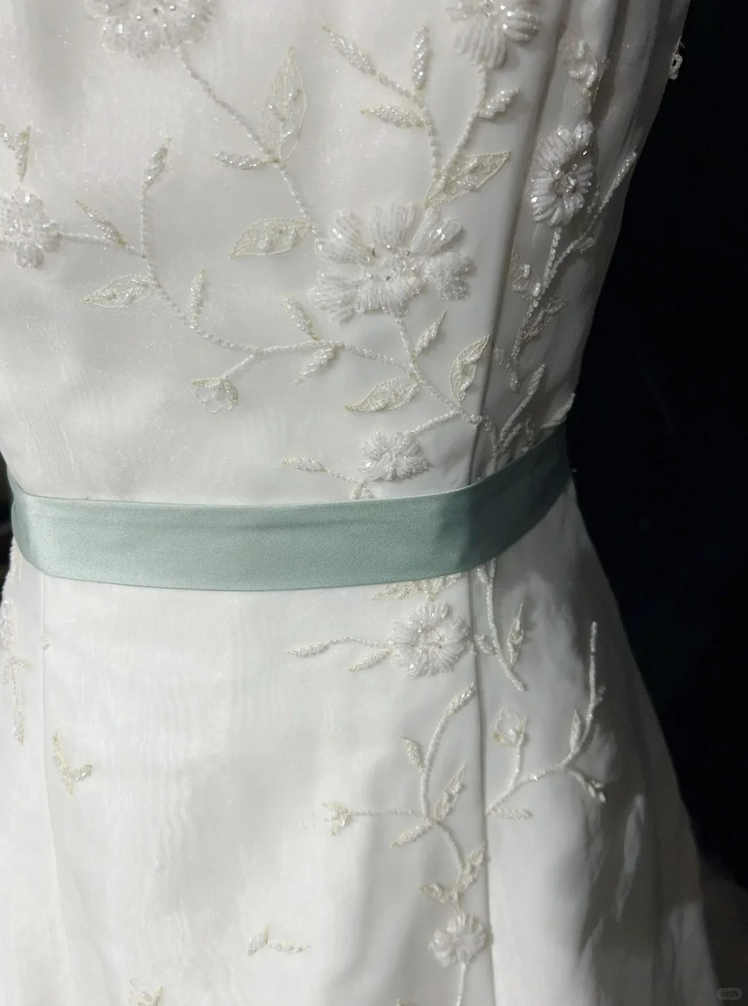 Unique Wedding Dresses A Line Strapless White With Beading Summer Garden Long Bridal Gown N3676