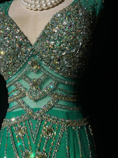 Vintage Mermaid V Neck Green Backless Open Backs Evening Long Prom Dresses Formal Outfits RB3941
