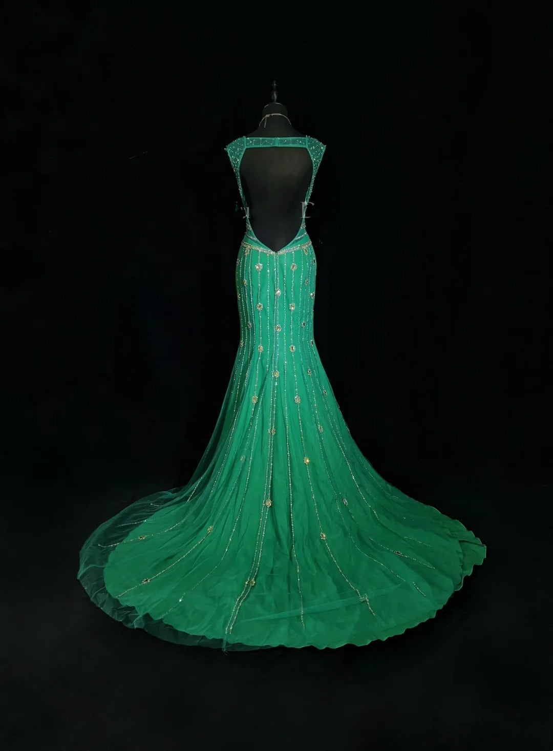 Glamorous Prom Dresses Mermaid V Neck Green Tulle Backless With Beaded Formal Dress N2872