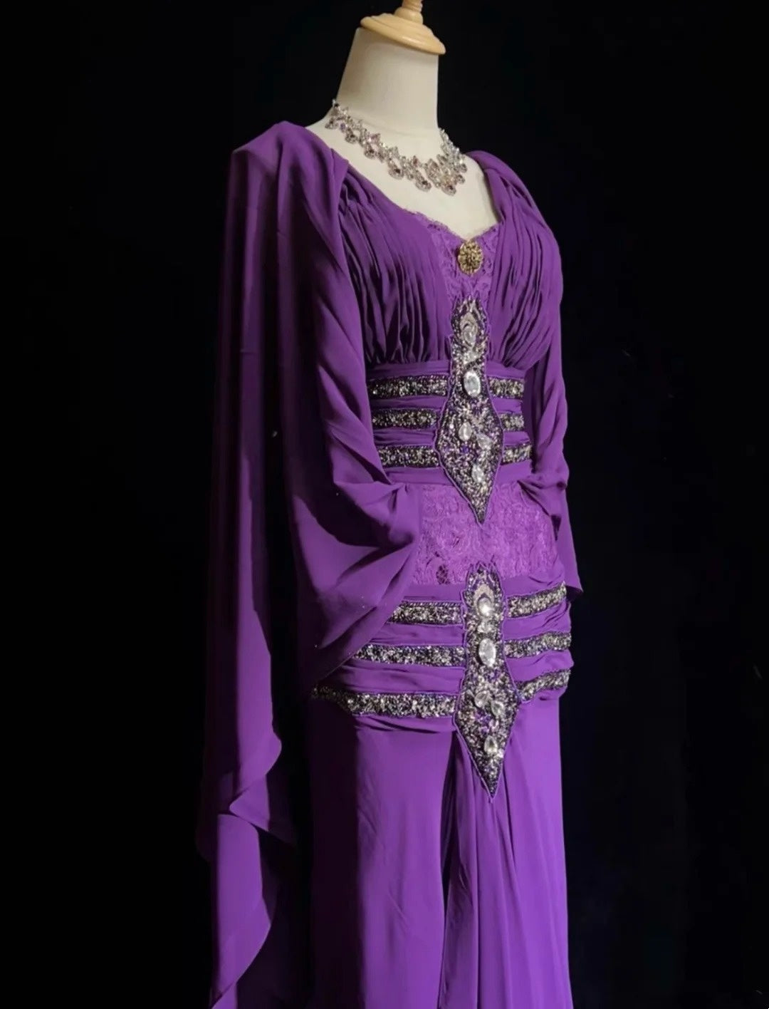Vintage Prom Dresses A Line V Neck Purple Chiffon With Beading Folds Long Formal Dress N2460