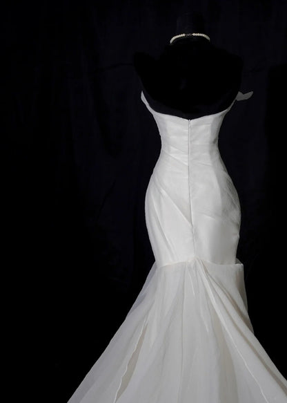 Plain Wedding Dresses Mermaid Strapless Ivory Sleeveless Brides Dress Fitted Bridal Gowns AB2526
