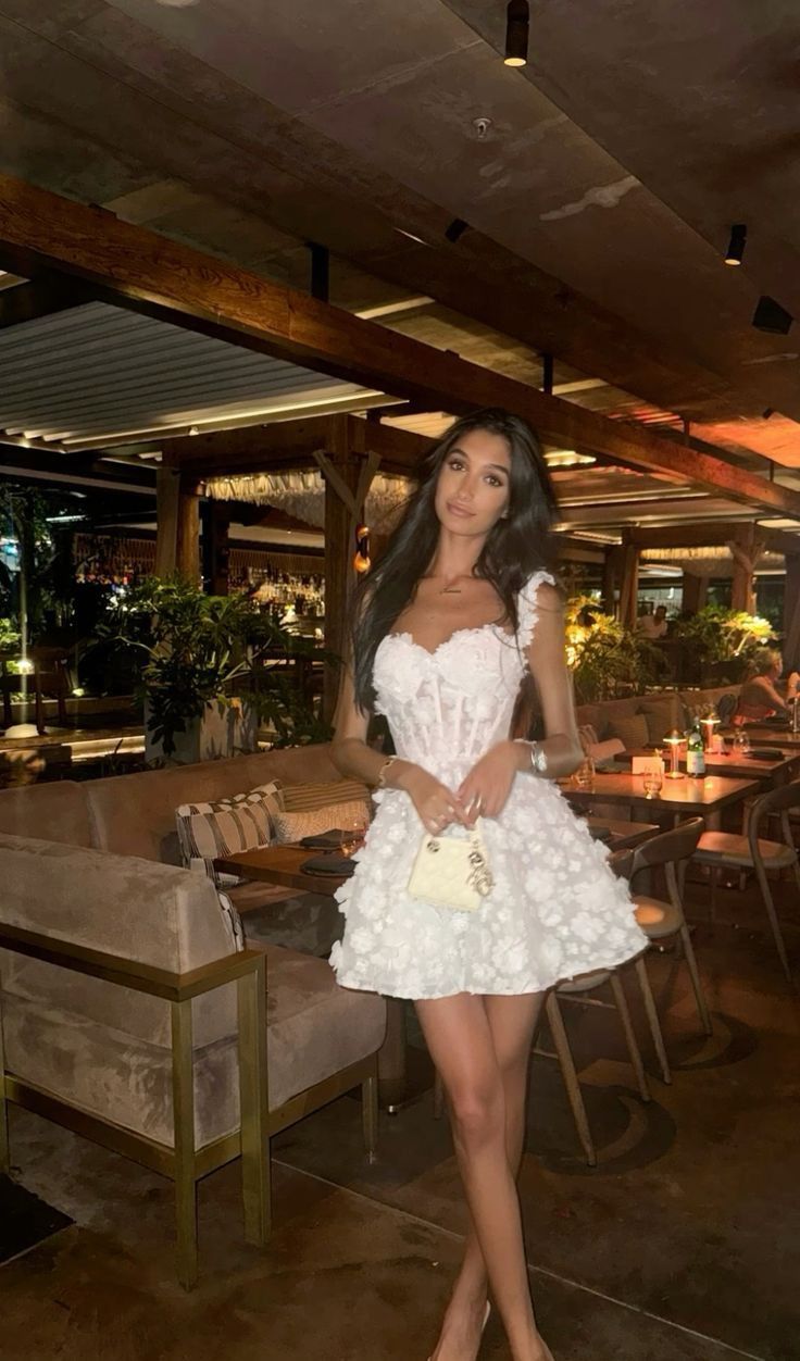 Elegant Ball Gown Sweetheart White With Straps Lace Short Hoco Dress Ideas Lace Homecoming Dresses RB4080
