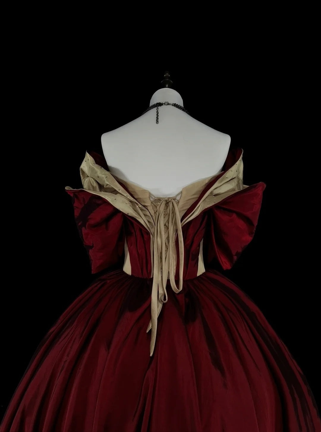Vintage 1760s Ball Gown Off The Shoulder Burgundy Satin Pleated Long Prom Dresses N1595