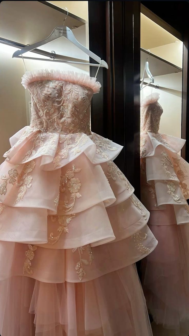Prom Dress Ball Gown Strapless Pink Lace Floor Length Formal Evening Gown for Graduation Party RB9462