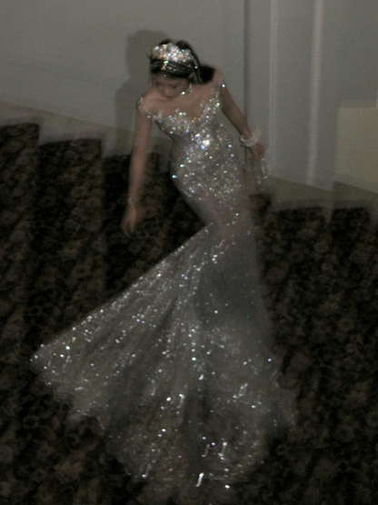 Luxurious Wedding Dresses Mermaid Scoop Neck With Beads Gem Silver Sequin Brides Dress For Brides Fitted Bridal Gown N073