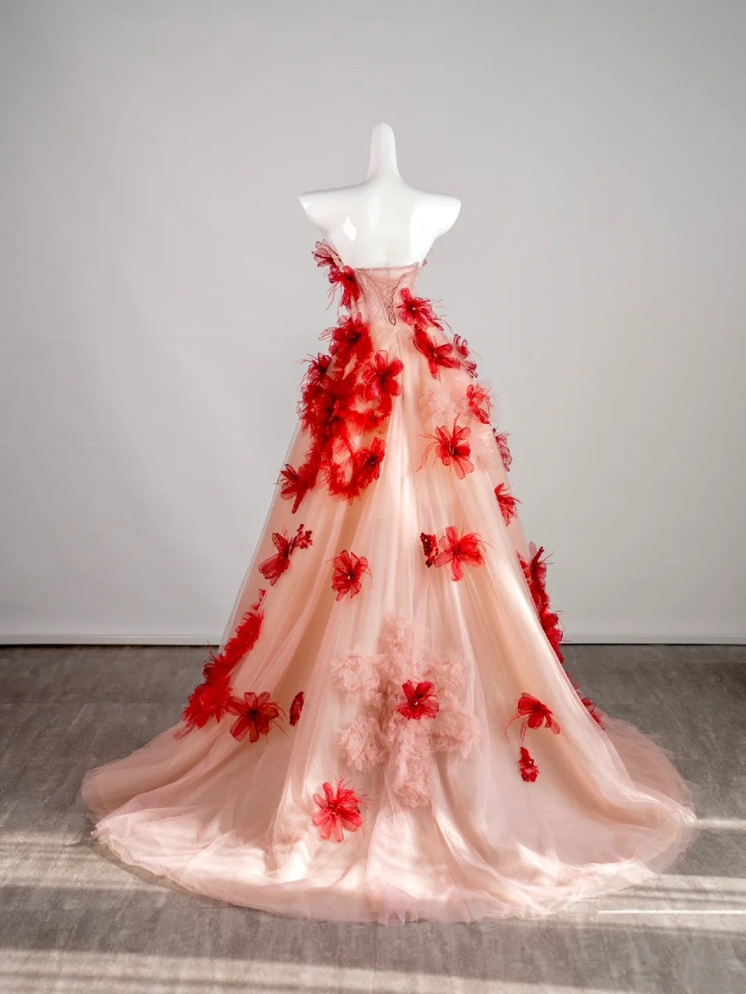 Cute Ball Gown Strapless Red Floral Sleeveless With Applique Pink Tulle Long Quinceanera Dresses Sweet 15 16 Birthday Outfit N676