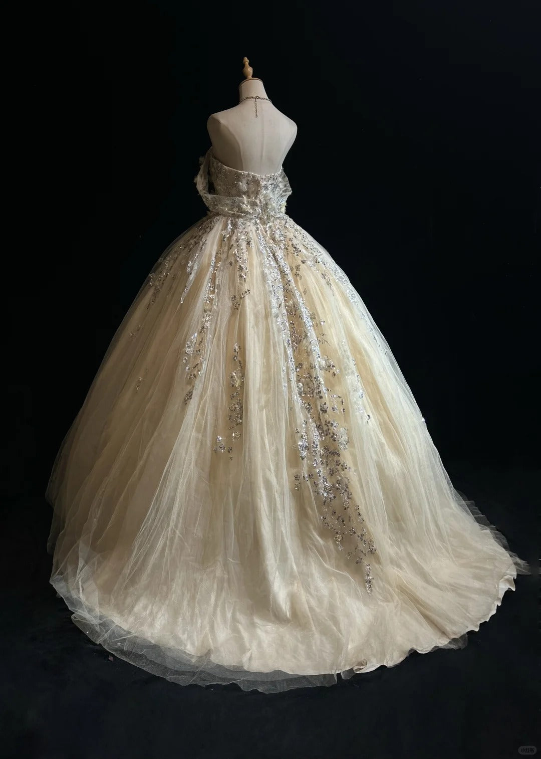 Glamour Prom Dresses Ball Gown Off The Shoulder Champagne With Flowers Formal Evening Outfits N3799