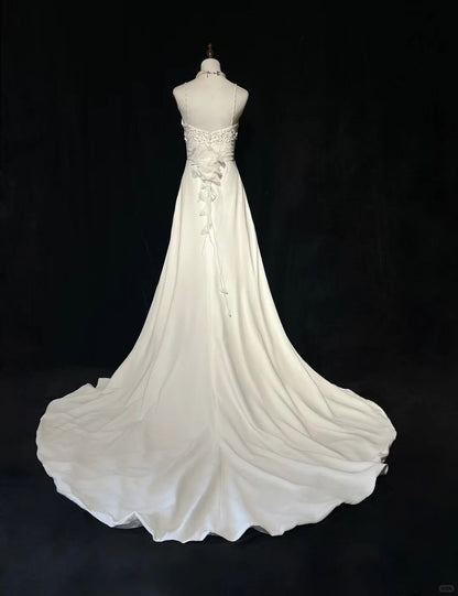 Vintage A Line Spaghetti Straps White Satin Lace With Cape Wedding Ruffled Bridal Gown Long Wedding Dresses RB4330