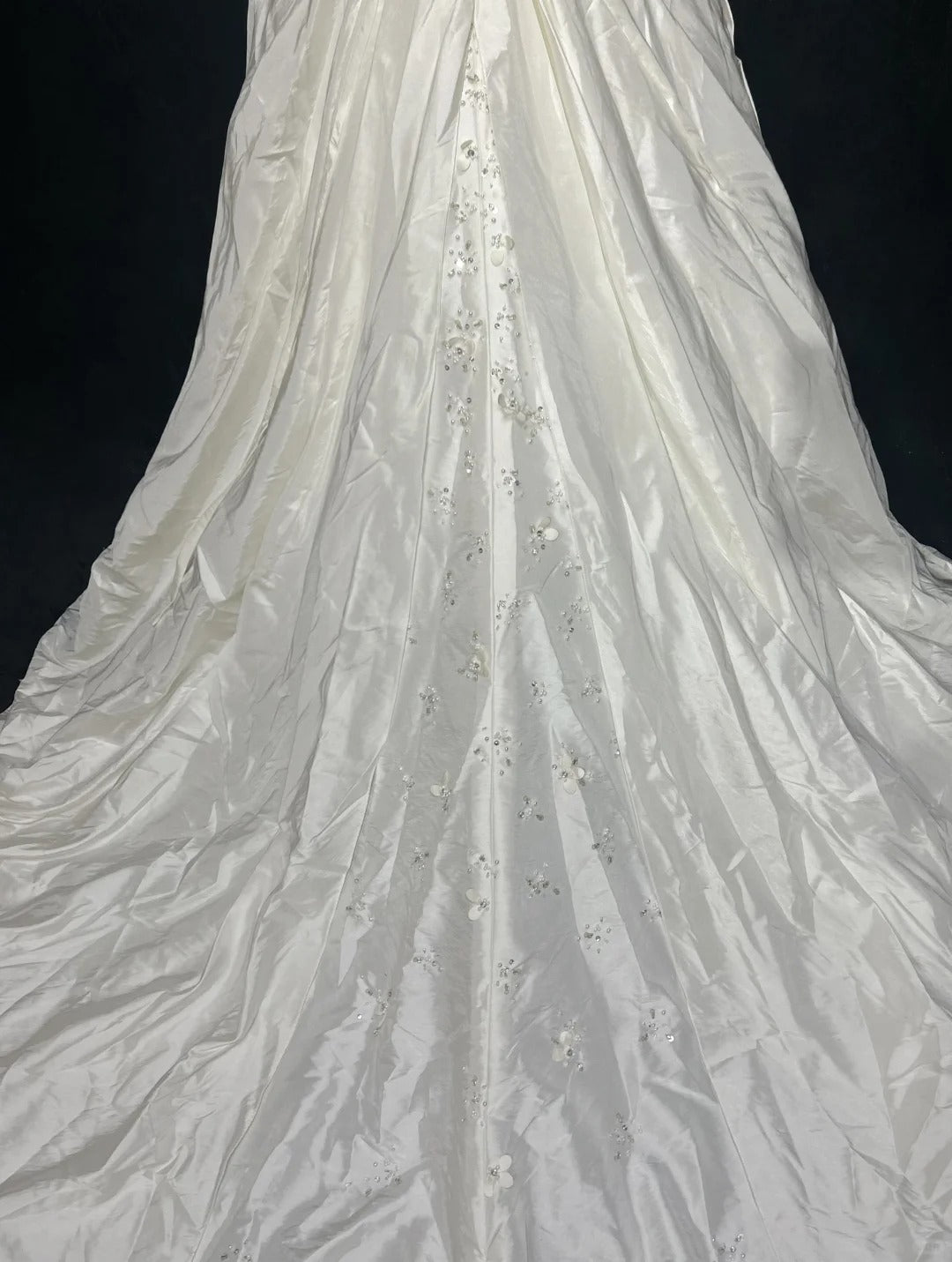 Princess Wedding Dress Ball Gown One Shoulder Satin Cream Ivory With Tiered Bridal Gown for Big Day RC0131