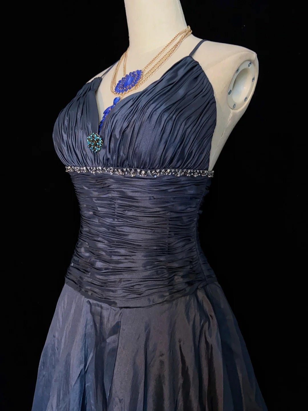 Timeless Prom Dresses Ball Gown Halter Navy Blue Taffeta With Beading Cape Evening Outfits N3287