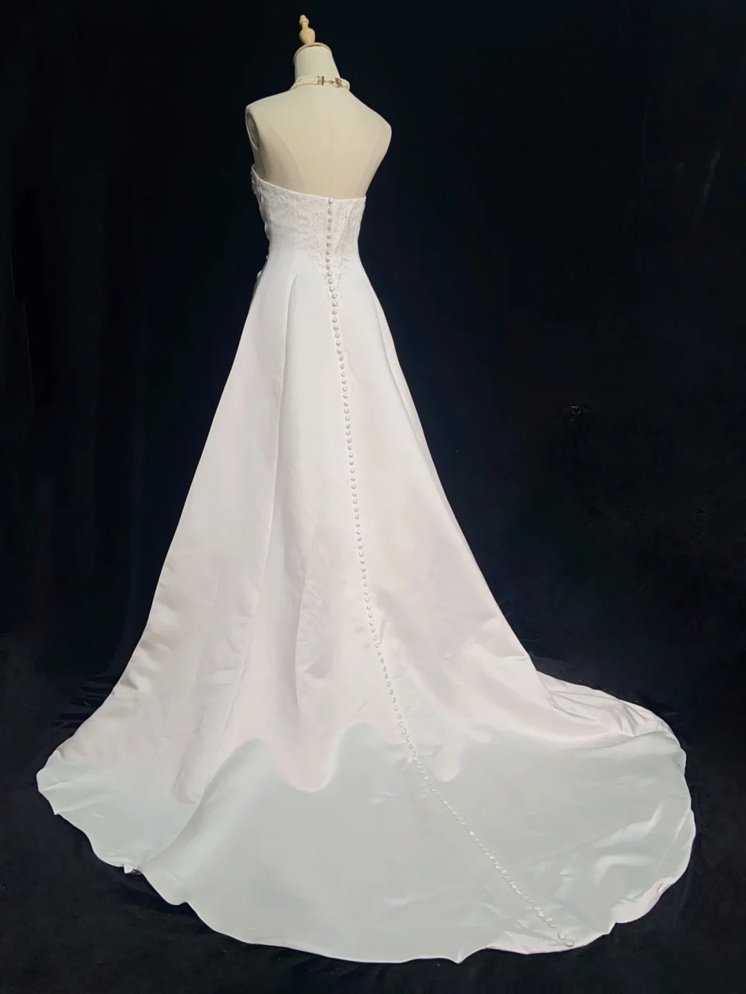 Timeless Wedding Dresses Ball Gown Strapless Ivory With Ruffles Beaded Long Brides Gown N3431