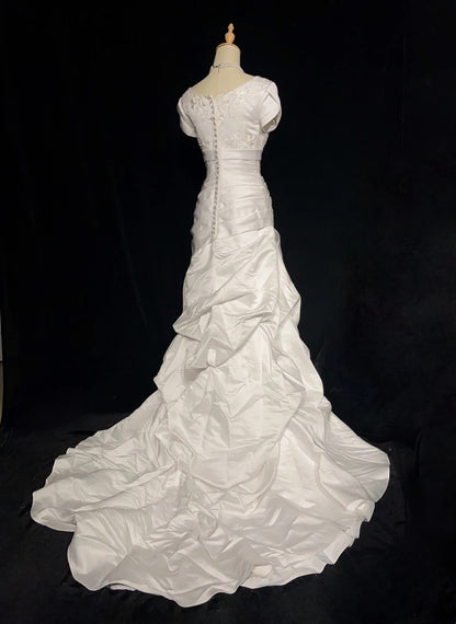 Timeless Wedding Dresses Mermaid Square Neck White Satin With Sleeves Beaded Long Brides Gown N3443