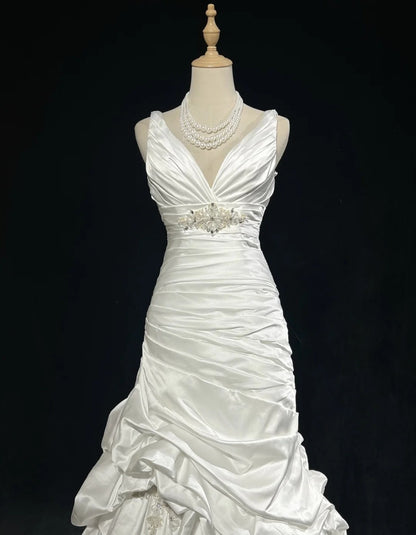 Vintage Mermaid V Neckline Sleeveless Floor Length Satin White Ruffled Ruched Wedding Dresses RB3314