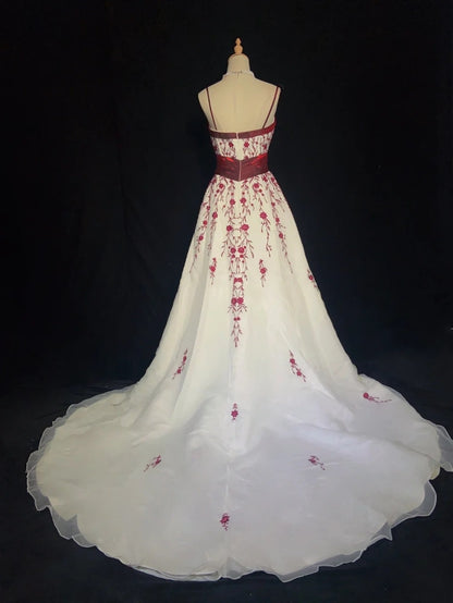 Unique Wedding Dresses A line Spaghetti Strap Burgundy Embroidery White Beach Summer With Cape Boho Long Bridal Gown N3308