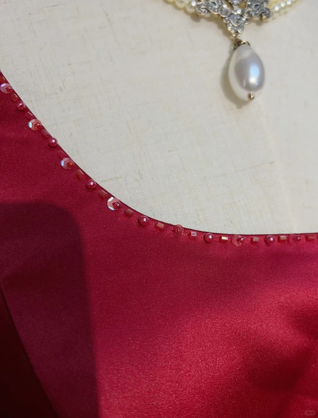 Vintage Prom Dresses Inspo A line Square Neck Red Satin 80s Long Formal Gowns With Cape N2857