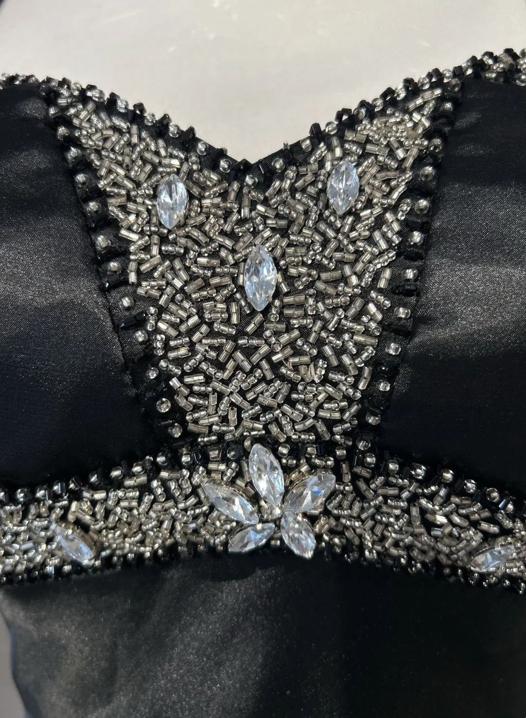 Vintage Prom Dresses Mermaid Spaghetti Strap Black Satin 90s With Ruffles Beading Long Formal Party Dress N2510