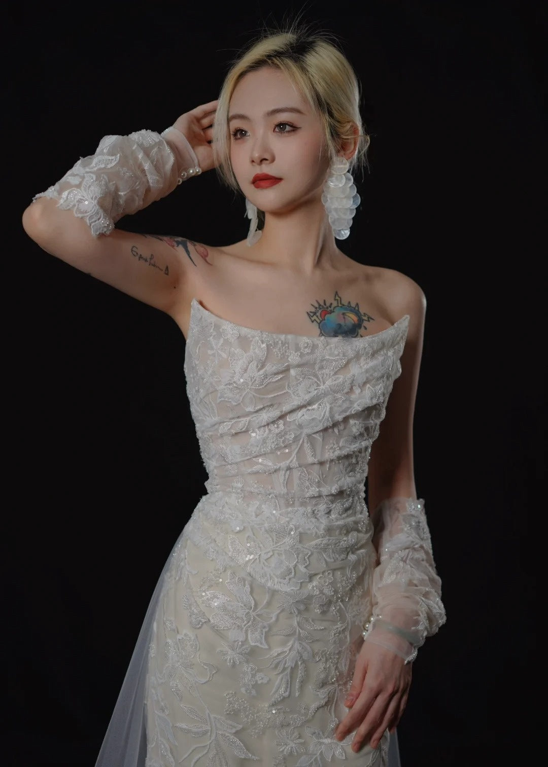 Romantic Long Wedding Dresses White Mermaid Strapless Lace Long Wedding Dress For Brides Fitted With Train Bridal Gowns AB2474