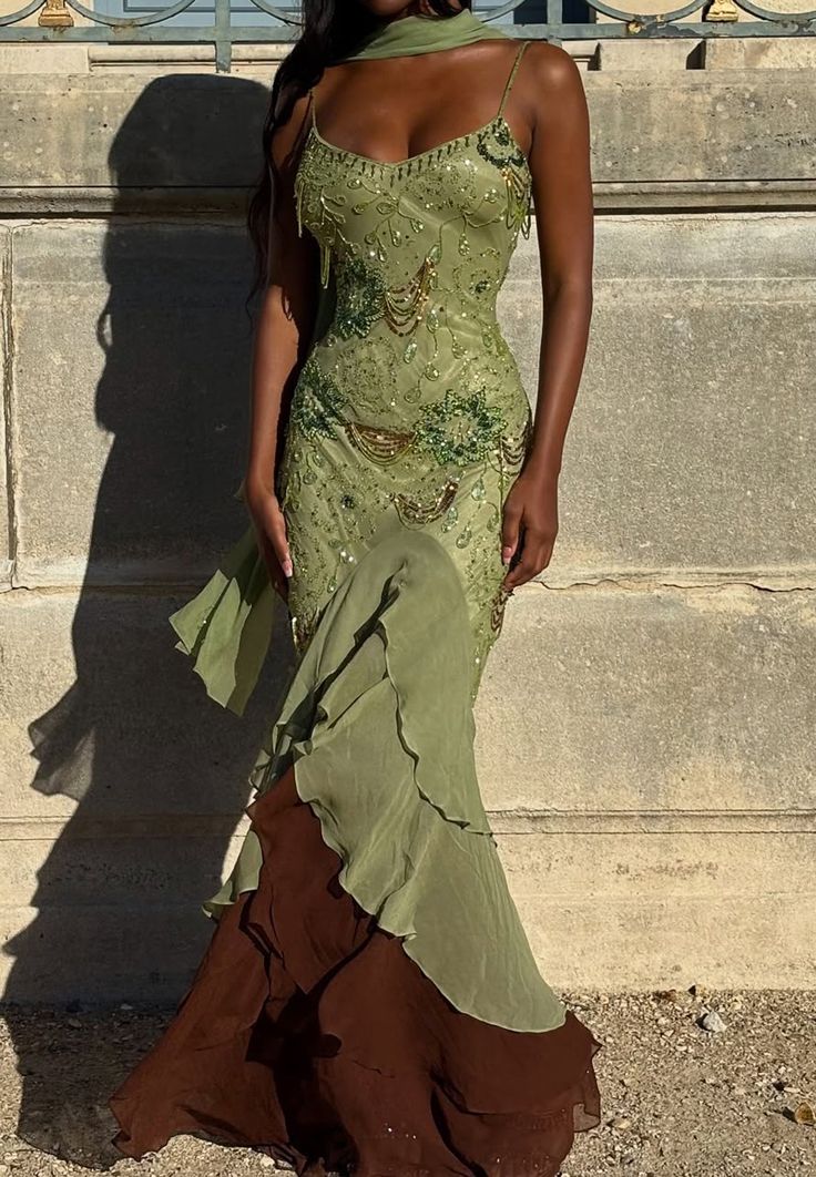 Sexy Prom Dresses Impress High Low Spaghetti Straps Sage Green Chiffon With Beads Semi Formal Graduation Party Dress For Teens High Schools AB1951