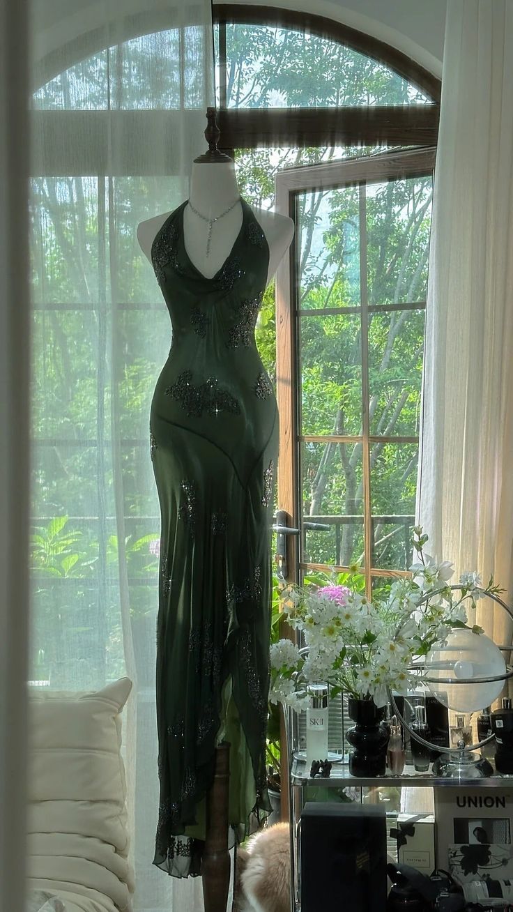 Green Halter Sheath Beaded Chiffon Long Prom Dresses Elegant Green Evening Gowns Dance Outfits N530
