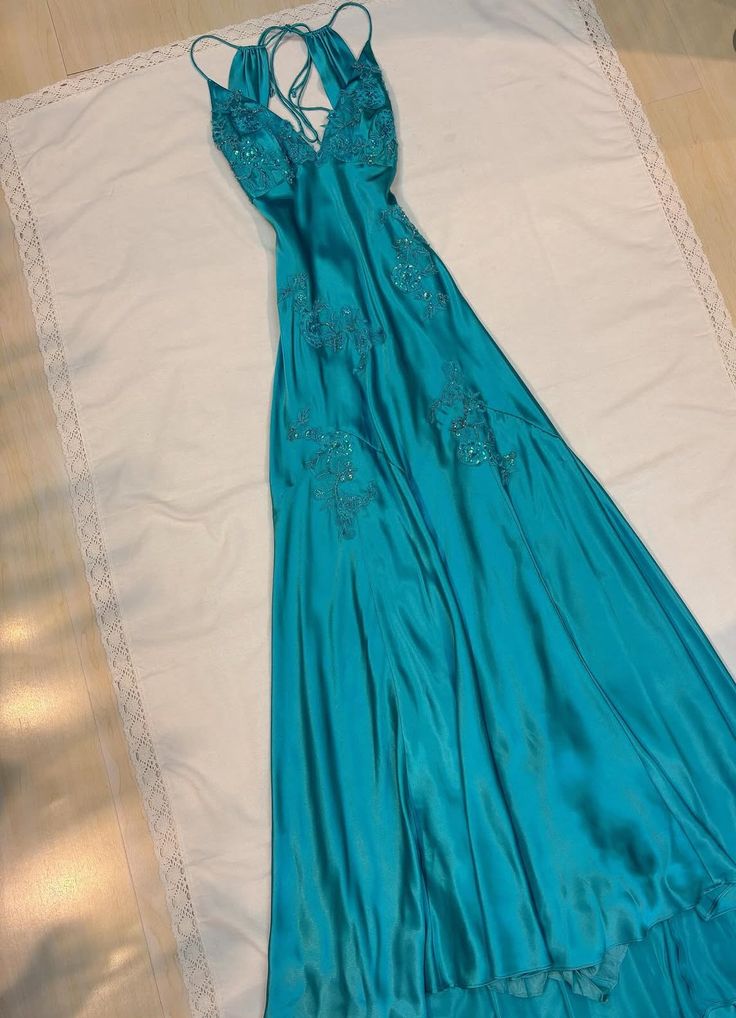 Modest Mermaid Spaghetti Strap Grape Lace Backless Satin Evening Dresses High School Teens Senior Night Dance Prom Outfits N014